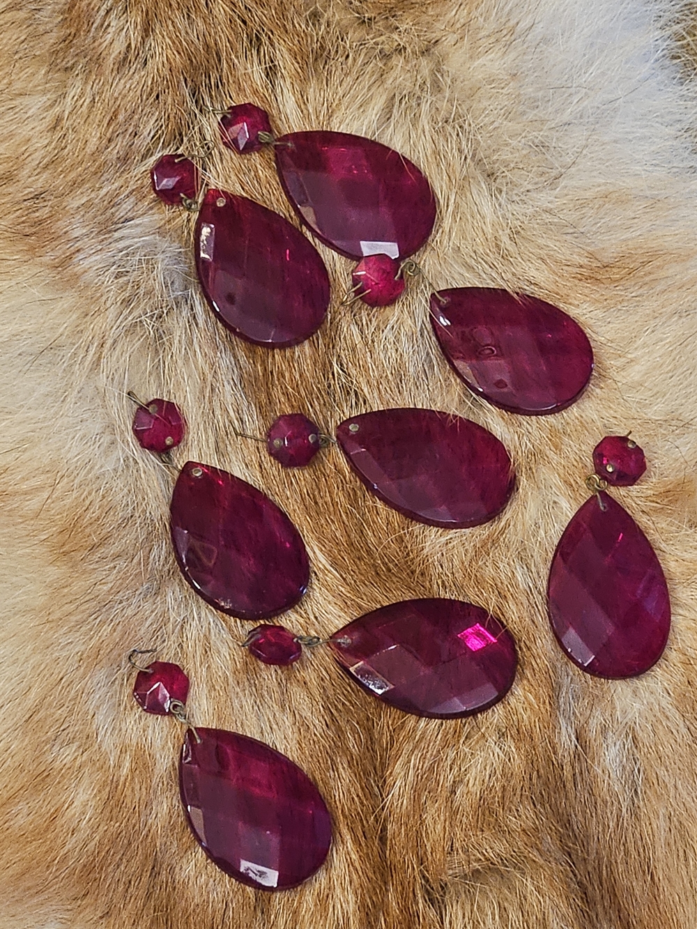 Vintage Midcentury 1950s Deep Ruby Teardrop Glass Beads - Set Of 8